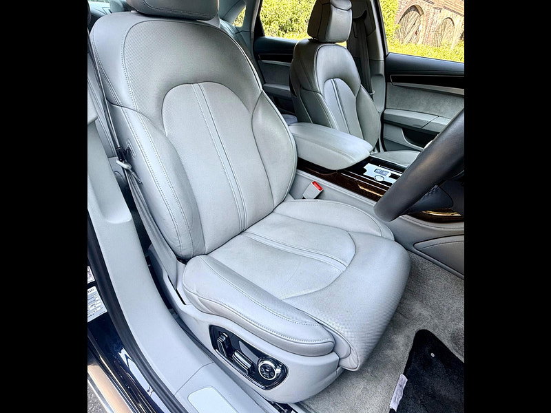 Audi A8 4.2 FSI V8 SE Tiptronic quattro 4dr