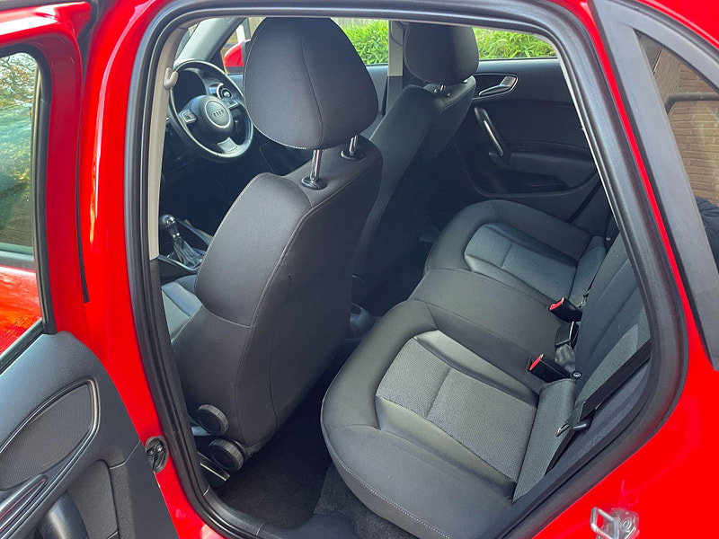 Audi A1 1.4 TFSI Sport Sportback S Tronic Euro 5 (s/s) 5dr