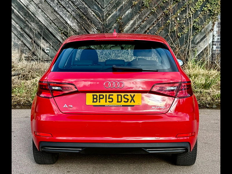 Audi A3 1.4 TFSI e-tron Sportback e-S Tronic Euro 6 5dr 8.8kWh
