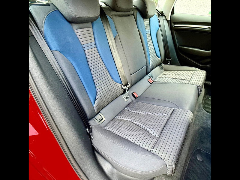Audi A3 1.4 TFSI e-tron Sportback e-S Tronic Euro 6 5dr 8.8kWh