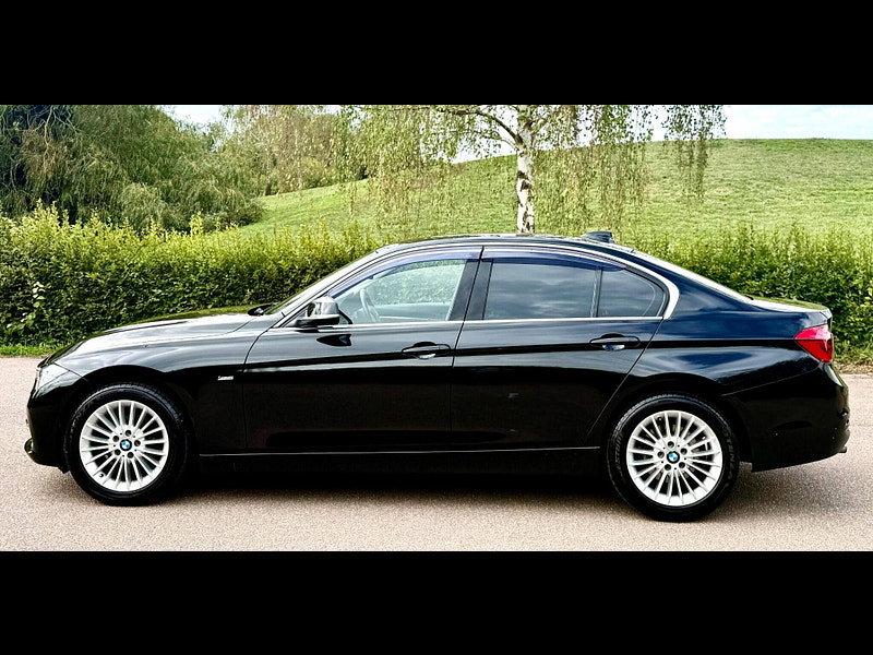 BMW 3 Series 2.0 320i Luxury Auto (s/s) 4dr