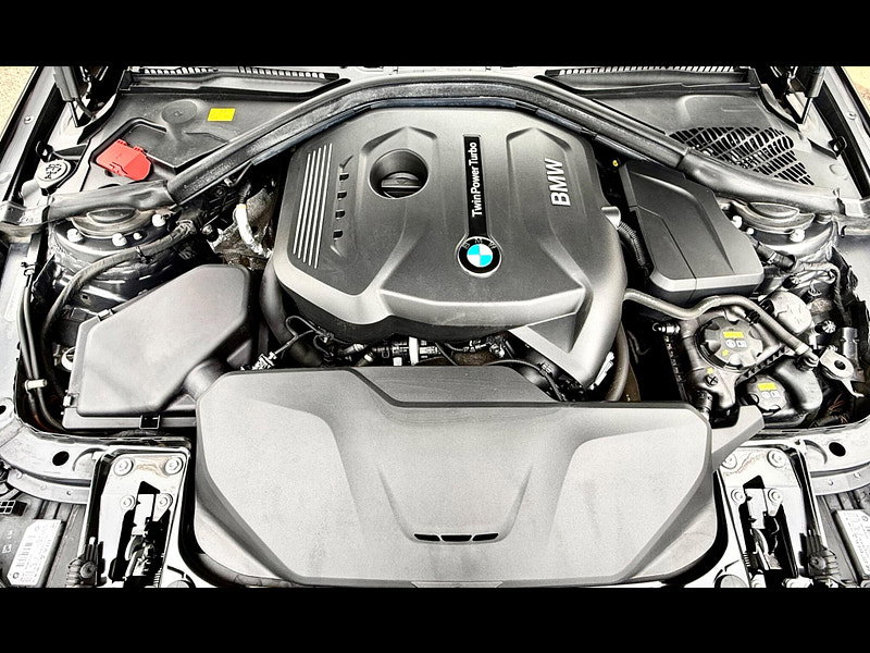 BMW 3 Series 2.0 320i Luxury Auto (s/s) 4dr