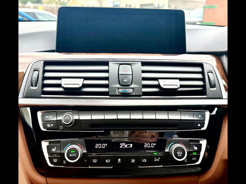 BMW 3 Series 2.0 320i Luxury Auto (s/s) 4dr
