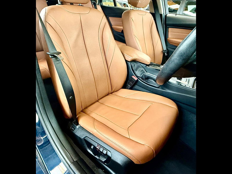 BMW 3 Series 2.0 320i Luxury Touring Auto Euro 6 5dr