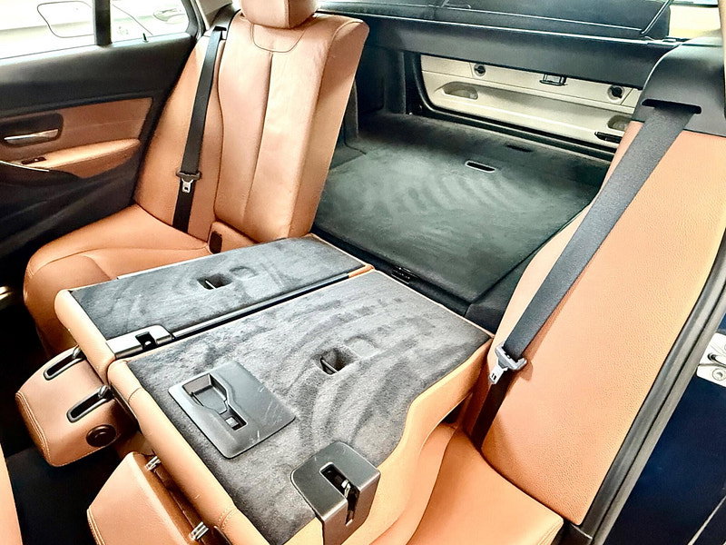 BMW 3 Series 2.0 320i Luxury Touring Auto Euro 6 5dr
