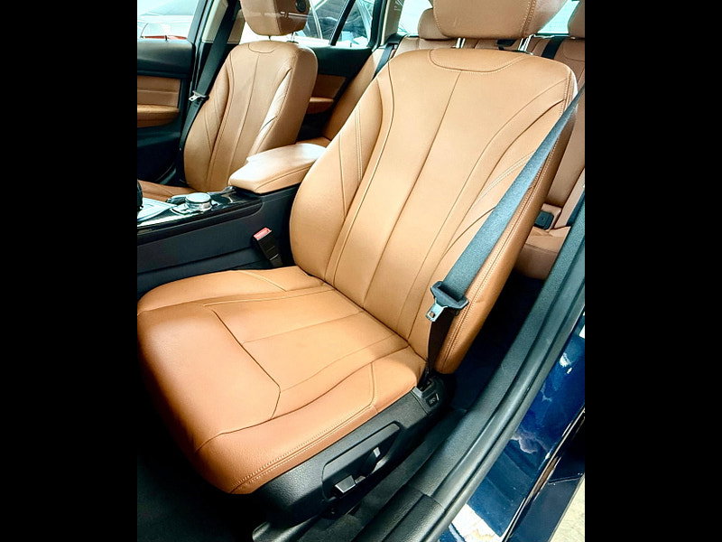 BMW 3 Series 2.0 320i Luxury Touring Auto Euro 6 5dr