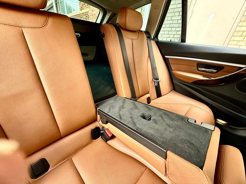 BMW 3 Series 2.0 320i Luxury Touring Auto Euro 6 (s/s) 5dr