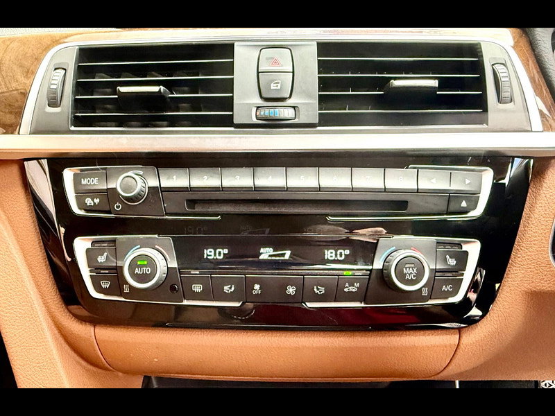 BMW 3 Series 2.0 320i Luxury Touring Auto Euro 6 (s/s) 5dr