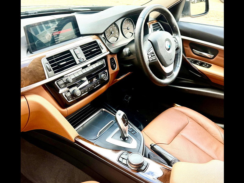 BMW 3 Series 2.0 320i Luxury Touring Auto Euro 6 (s/s) 5dr