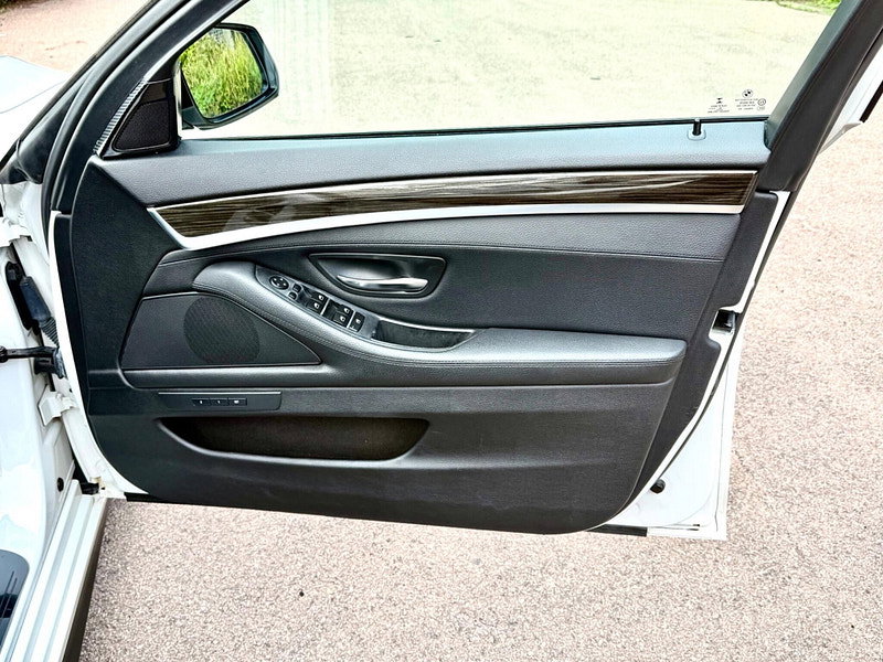 BMW 5 Series 2.0 528i M Sport Touring Auto (s/s) 5dr