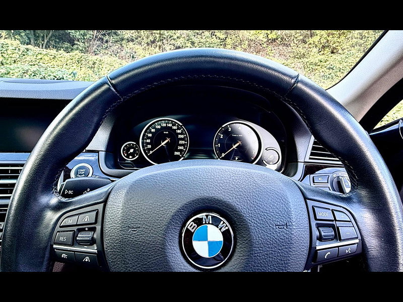 BMW 5 Series 3.0 535i Luxury 4drSaloon Auto (s/s)