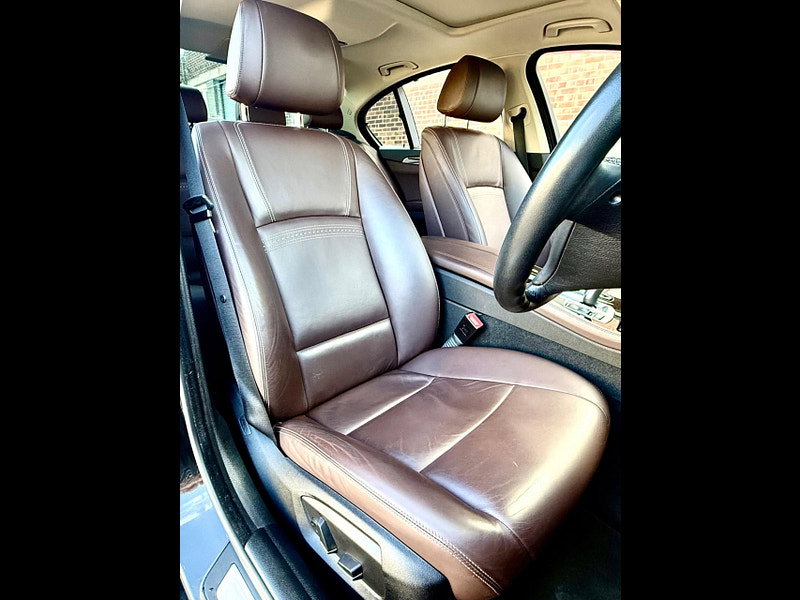 BMW 5 Series 3.0 535i Luxury 4drSaloon Auto (s/s)