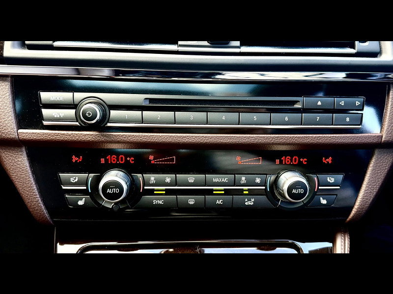 BMW 5 Series 3.0 535i Luxury 4drSaloon Auto (s/s)