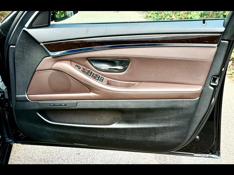 BMW 5 Series 3.0 535i Luxury 4drSaloon Auto (s/s)
