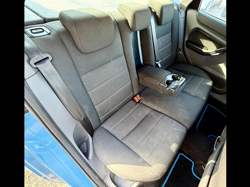 Ford Focus 1.6 TDCi DPF Titanium 5dr