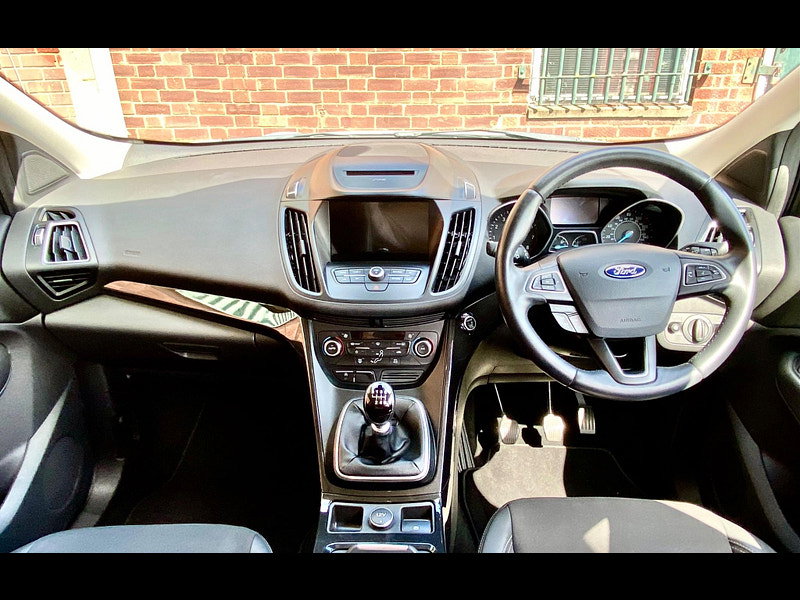 Ford Kuga 1.5T EcoBoost Titanium 2WD Euro 6 (s/s) 5dr