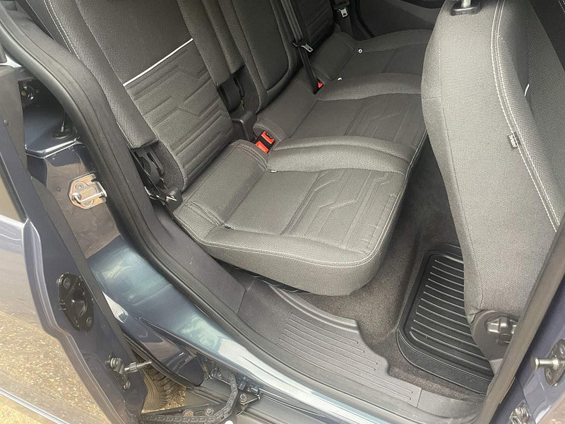 Ford Tourneo Connect 1.6 TDCi Titanium Euro 5 5dr