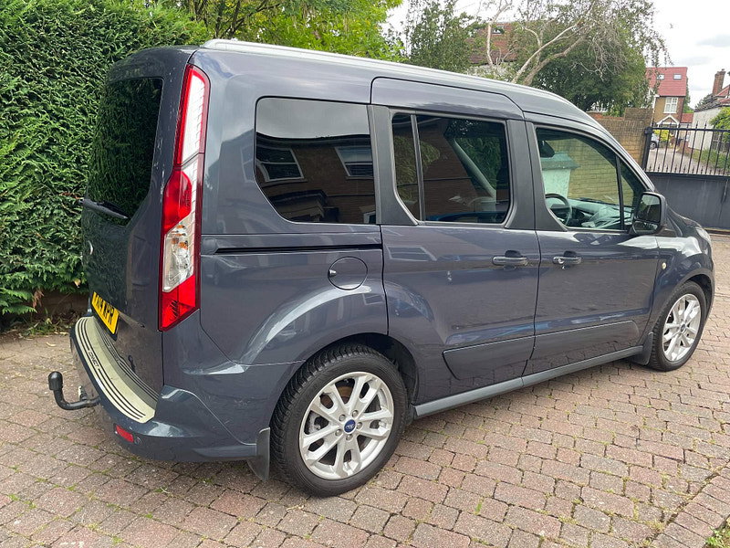 Ford Tourneo Connect 1.6 TDCi Titanium Euro 5 5dr
