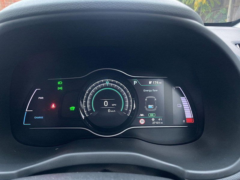 Hyundai Kona 64kWh Premium SE Auto 5dr (7kW Charger)