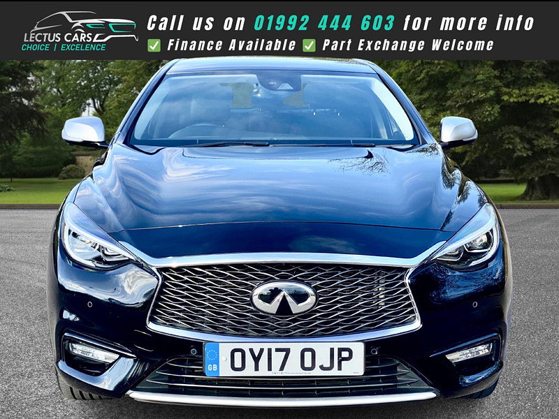 Infiniti Q30 1.6T City Black Euro 6 (s/s) 5dr