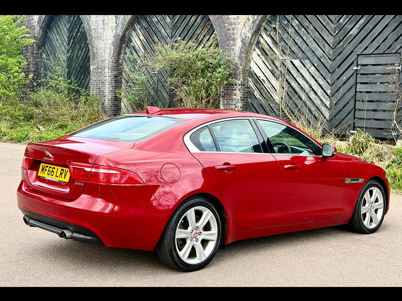 Jaguar XE 2.0 GTDi Portfolio Auto Euro 6 (s/s) 4dr