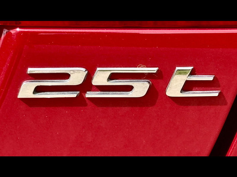 Jaguar XE 2.0 GTDi Portfolio Auto Euro 6 (s/s) 4dr