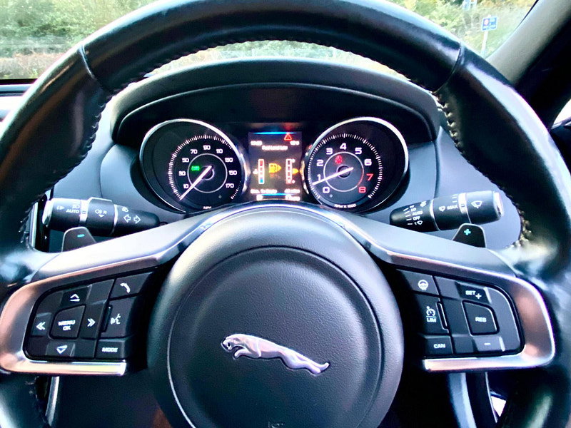 Jaguar XE 3.0 V6 S Auto Euro 6 (s/s) 4dr
