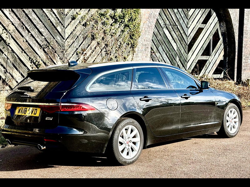 Jaguar XF 2.0d Prestige Sportbrake Auto AWD Euro 6 (s/s) 5dr