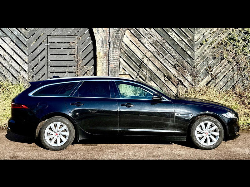 Jaguar XF 2.0d Prestige Sportbrake Auto AWD Euro 6 (s/s) 5dr