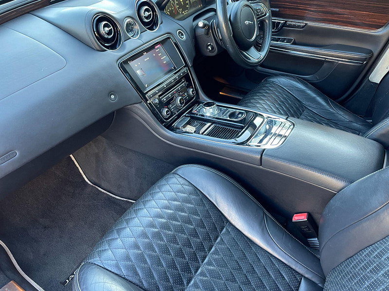 Jaguar XJ 3.0d V6 Portfolio Auto Euro 6 (s/s) 4dr
