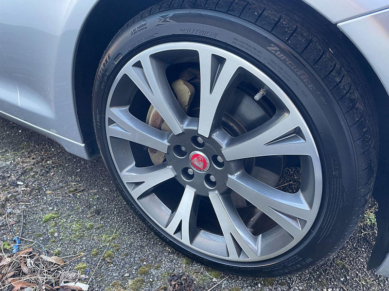 Jaguar XJ 3.0d V6 Portfolio Auto Euro 6 (s/s) 4dr