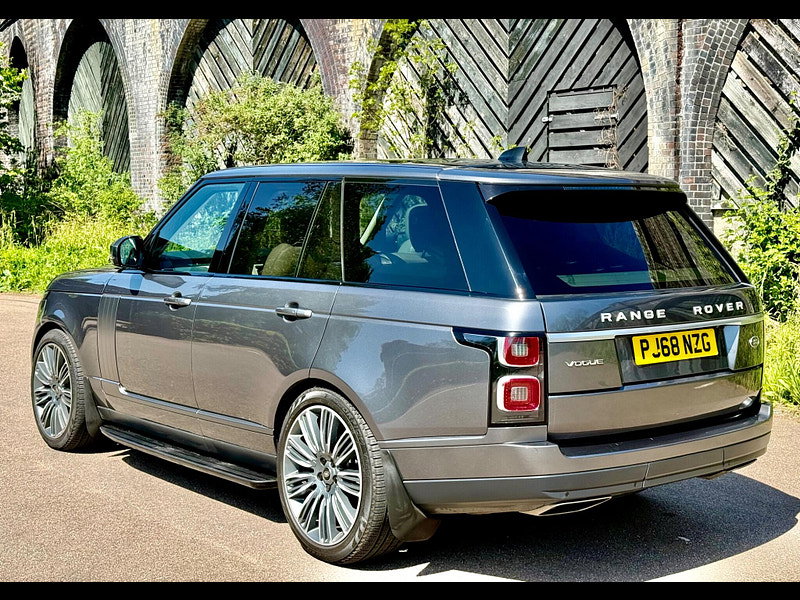 Land Rover Range Rover 3.0 SD V6 Vogue Auto 4WD Euro 6 (s/s) 5dr