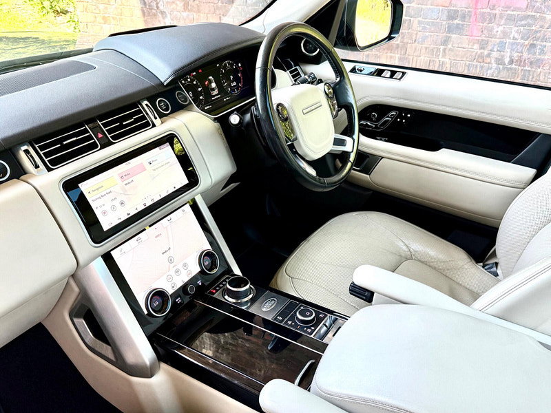 Land Rover Range Rover 3.0 SD V6 Vogue Auto 4WD Euro 6 (s/s) 5dr