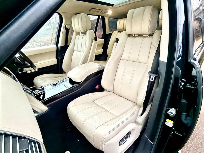 Land Rover Range Rover 4.4 SD V8 Autobiography Auto 4WD Euro 6 (s/s) 5dr
