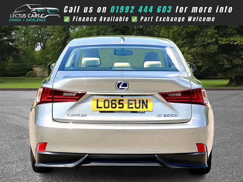 Lexus IS 2.5 300h Premier E-CVT Euro 6 (s/s) 4dr