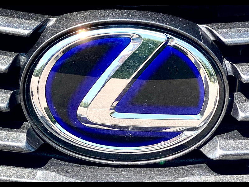 Lexus IS 2.5 300h Premier E-CVT Euro 6 (s/s) 4dr