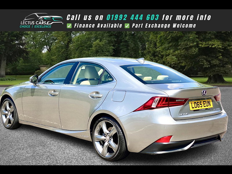 Lexus IS 2.5 300h Premier E-CVT Euro 6 (s/s) 4dr
