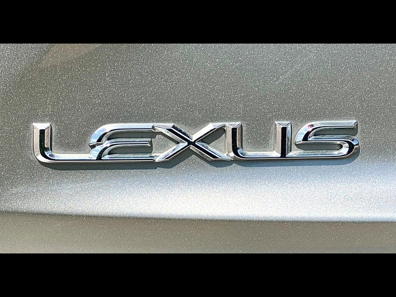 Lexus IS 2.5 300h Premier E-CVT Euro 6 (s/s) 4dr