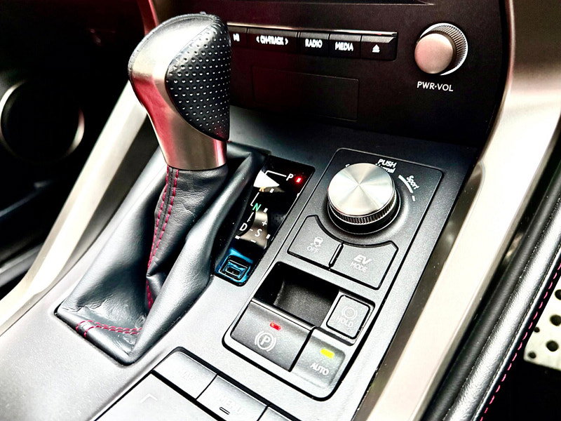 Lexus NX 2.5 300h F Sport E-CVT 4WD Euro 6 (s/s) 5dr