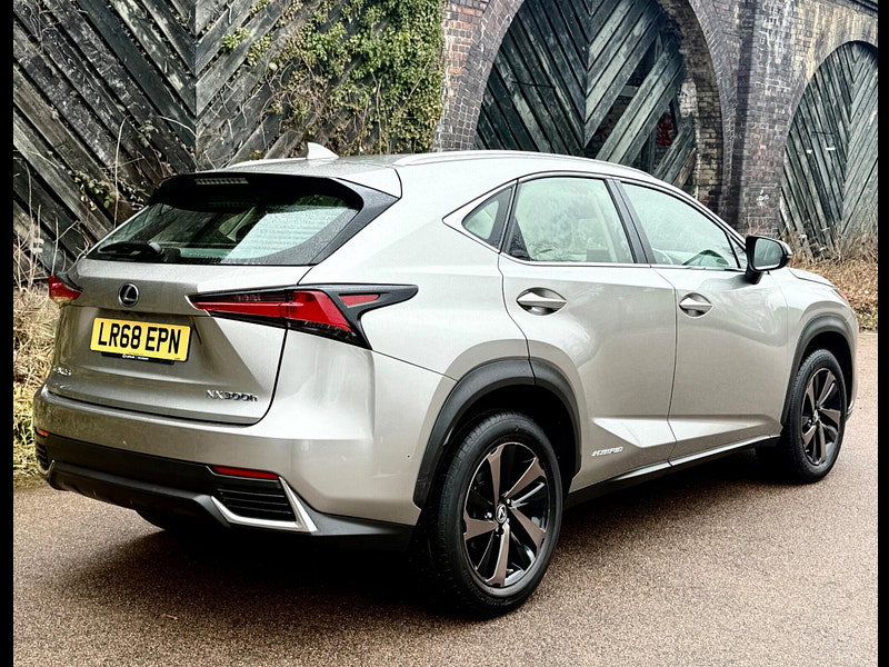 Lexus NX 2.5 300h Sport E-CVT 4WD Euro 6 (s/s) 5dr