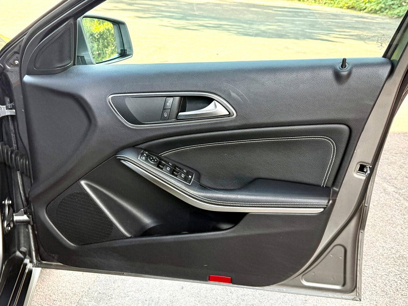 Mercedes-Benz A Class 1.6 A180 Sport 7G-DCT Euro 6 (s/s) 5dr