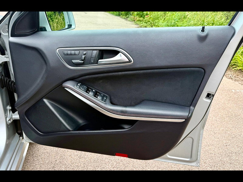 Mercedes-Benz A Class 2.0 A250 AMG Sport 7G-DCT Euro 6 5dr