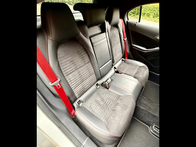 Mercedes-Benz A Class 2.0 A250 AMG Sport 7G-DCT Euro 6 5dr