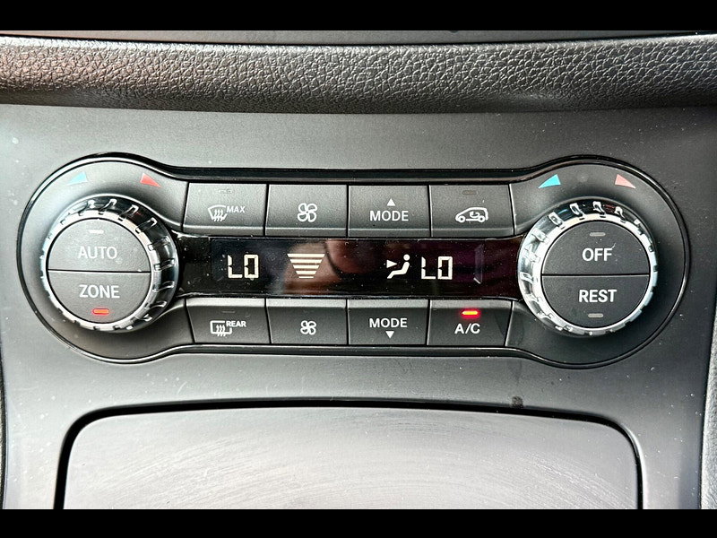 Mercedes-Benz B Class 1.6 Petrol B180  MPV CVT 5dr