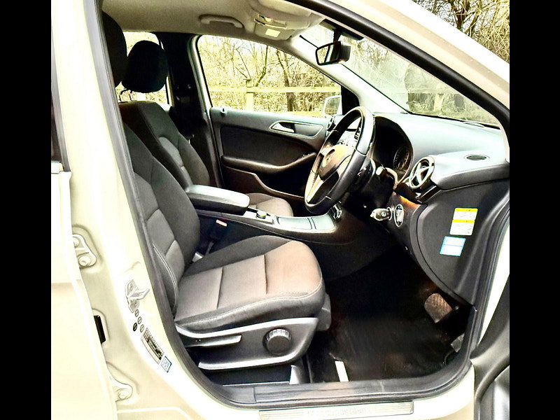 Mercedes-Benz B Class 1.6 B180 BlueEff SE MPV 5dr Petrol DCT