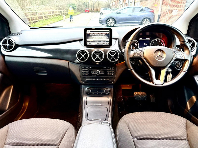 Mercedes-Benz B Class 1.6 B180 BlueEff SE MPV 5dr Petrol DCT