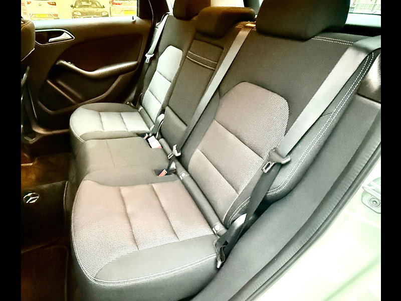 Mercedes-Benz B Class 1.6 B180 BlueEff SE MPV 5dr Petrol DCT