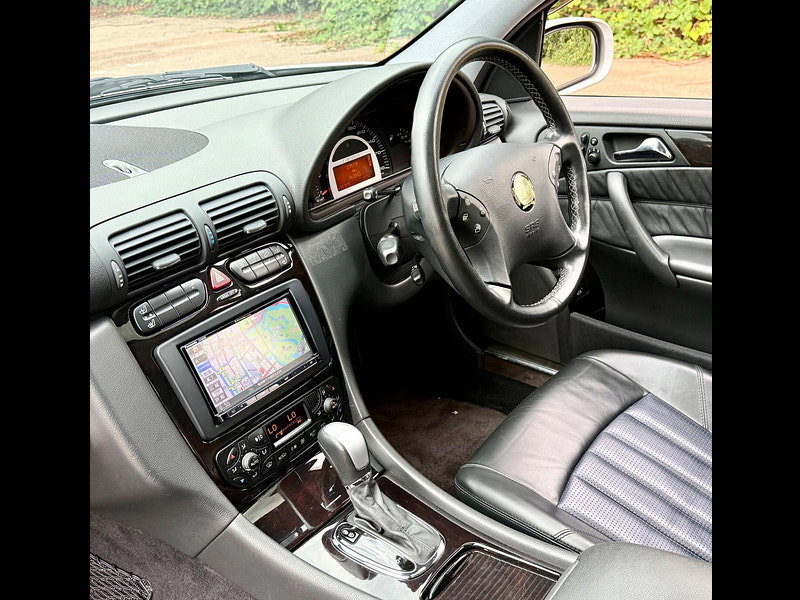 Mercedes-Benz C Class 3.2 C32 AMG 4dr