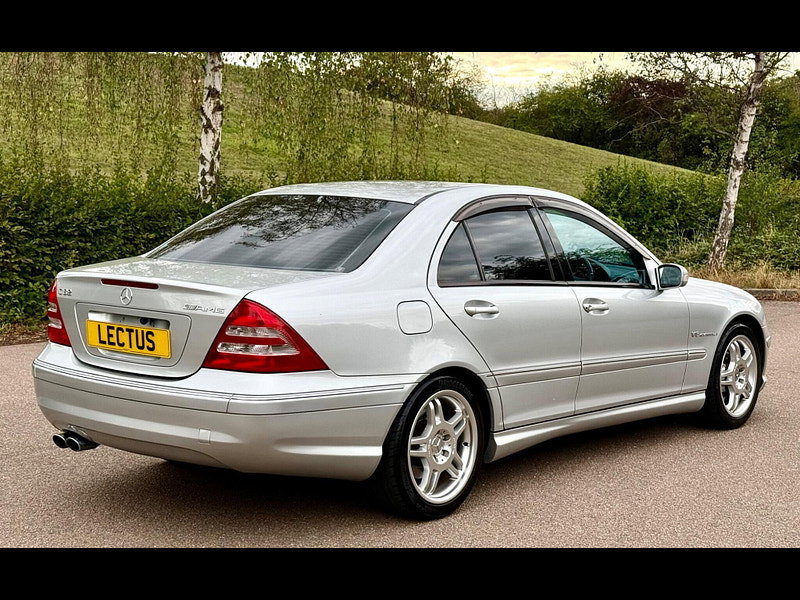 Mercedes-Benz C Class 3.2 C32 AMG 4dr