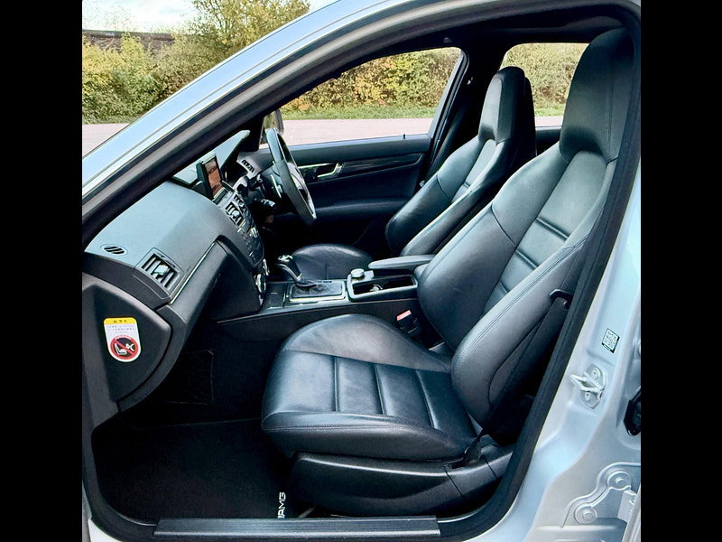 Mercedes-Benz C Class 6.3 C63 V8 AMG Performance 4dr
